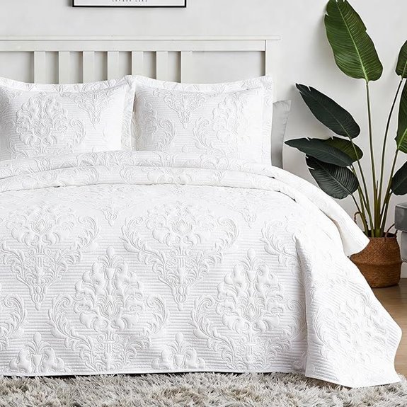 Hansleep White Queen Quilt Set with Pillow Shams